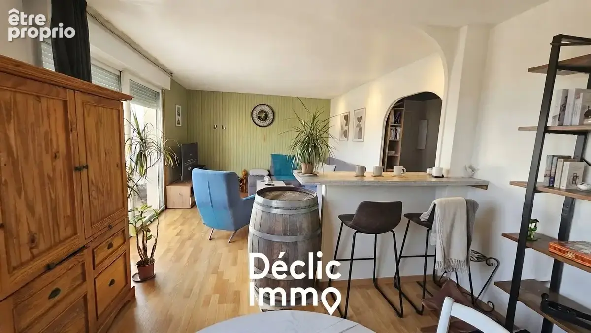 Lumineux T3 avec garage et balcon plein sud  Proche centre-ville - photo 4