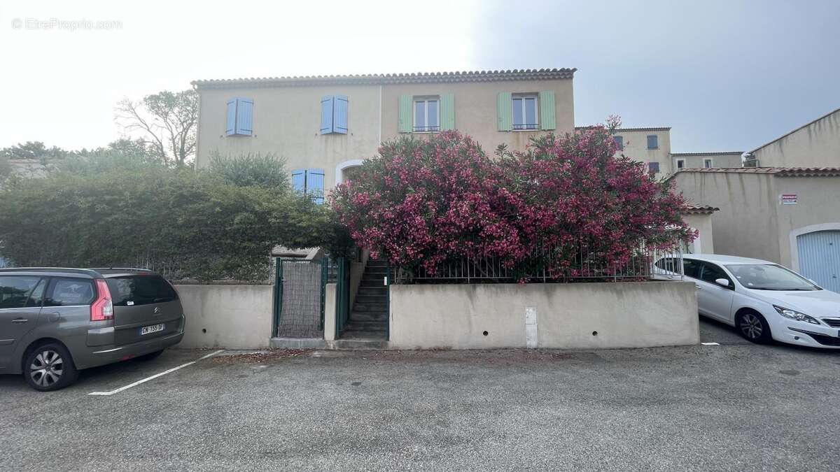 Maison 80 m² à Villars  - photo 2