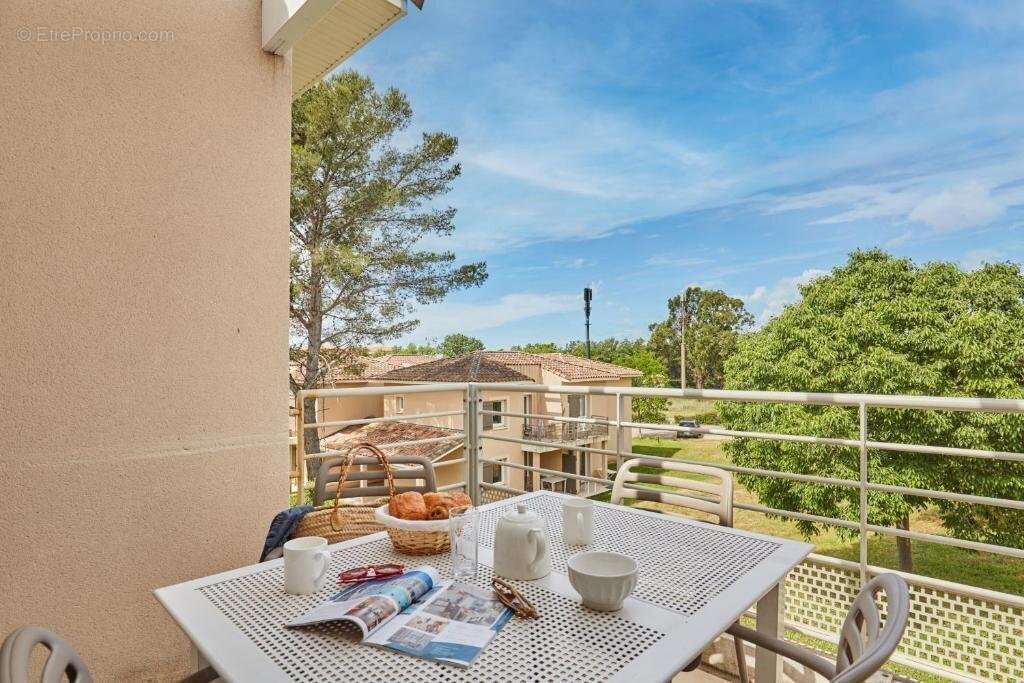 Appartement à LA LONDE-LES-MAURES
