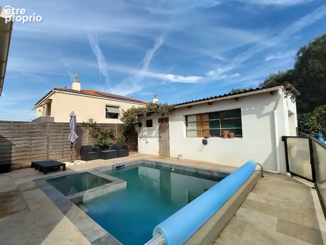 Villa de plain-pied T5 de 96 m² - Piscine - Garage - Jardin - Port-de-Bouc - photo 7