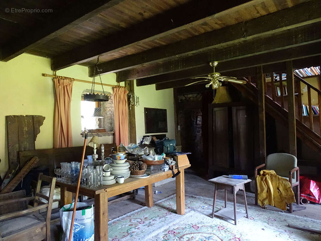 CÔTES-D'ARMOR.  Maison individuelle en pierre à rénover, proche de Saint-Nicolas-du-Pélem - photo 6