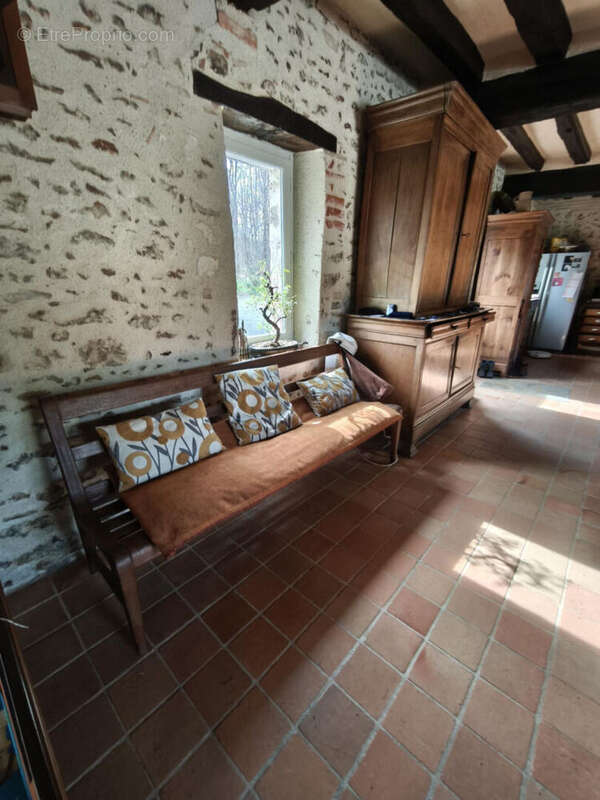 Maison à MONCE-EN-BELIN