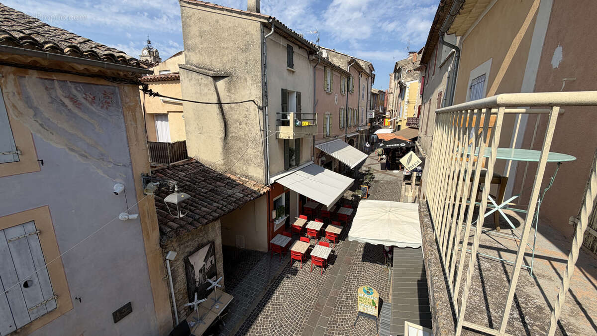 Murs et fonds 36m2 plein centre village - photo 10