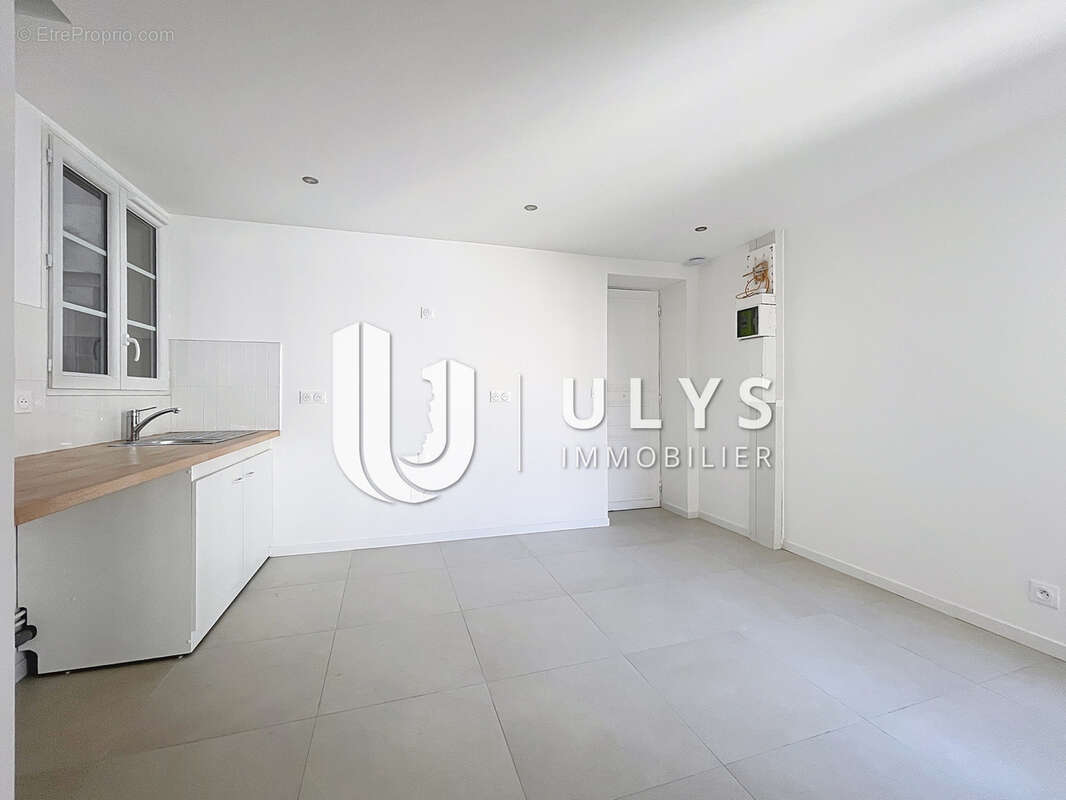 Appartement à PARIS-10E