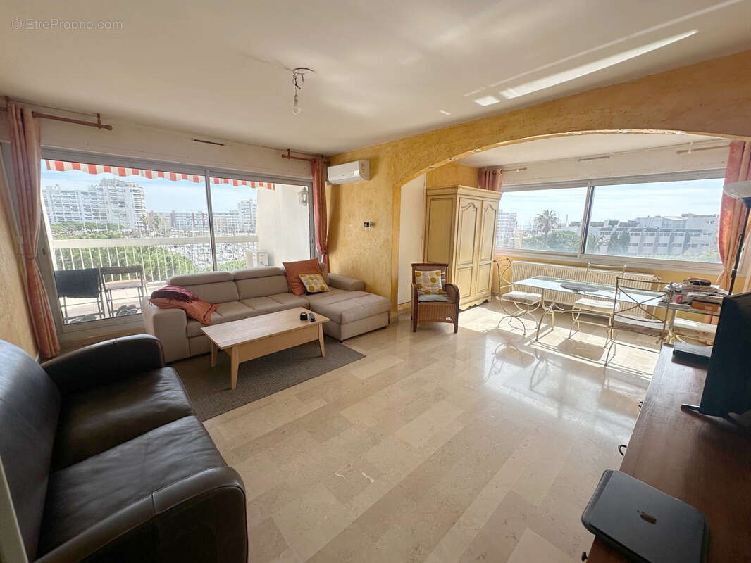 Appartement à CANDILLARGUES