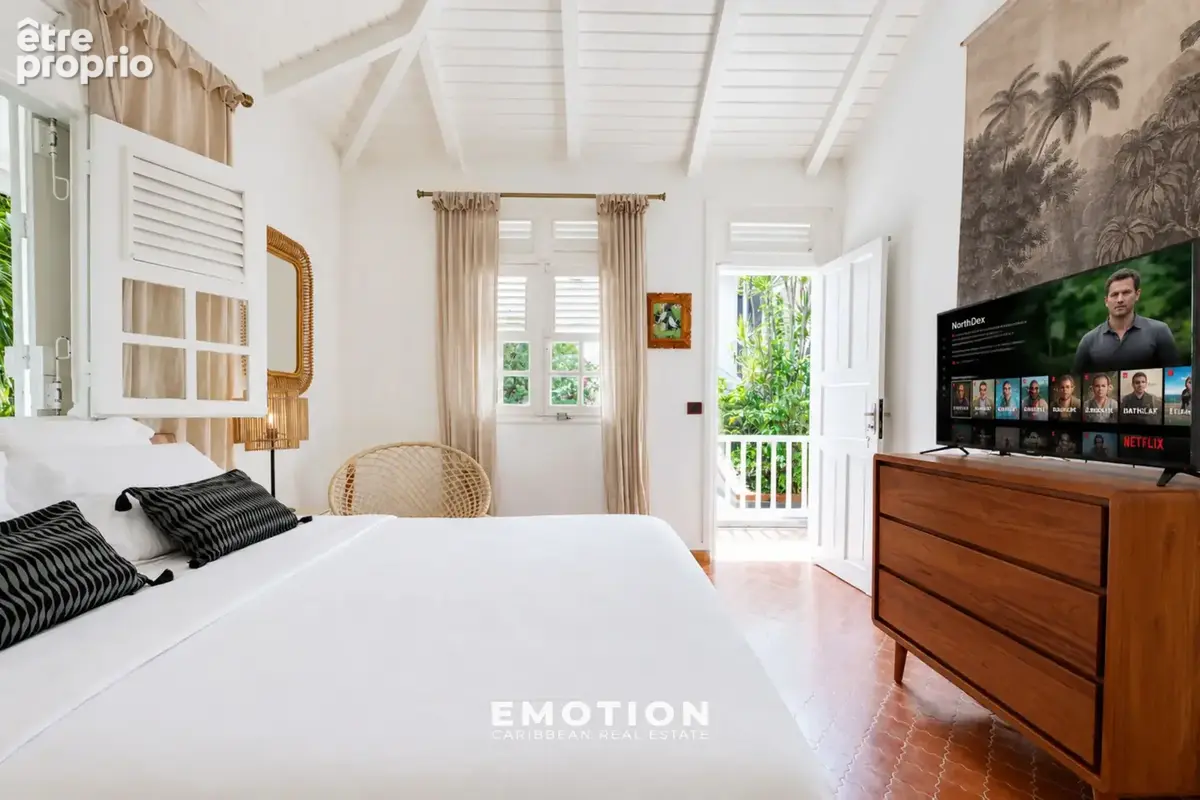 Villa T7 avec piscine et vue mer - Sainte -Anne - photo 13