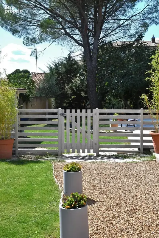 Maison méridionale de 230 m² avec maison d’invités, piscine et jardin dans Uzès - photo 21