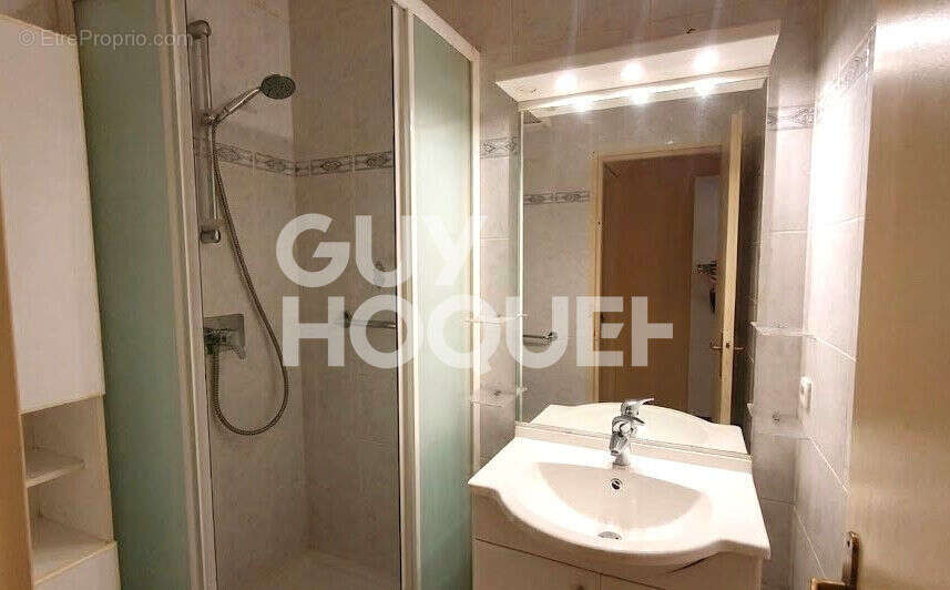 Appartement à LA MULATIERE