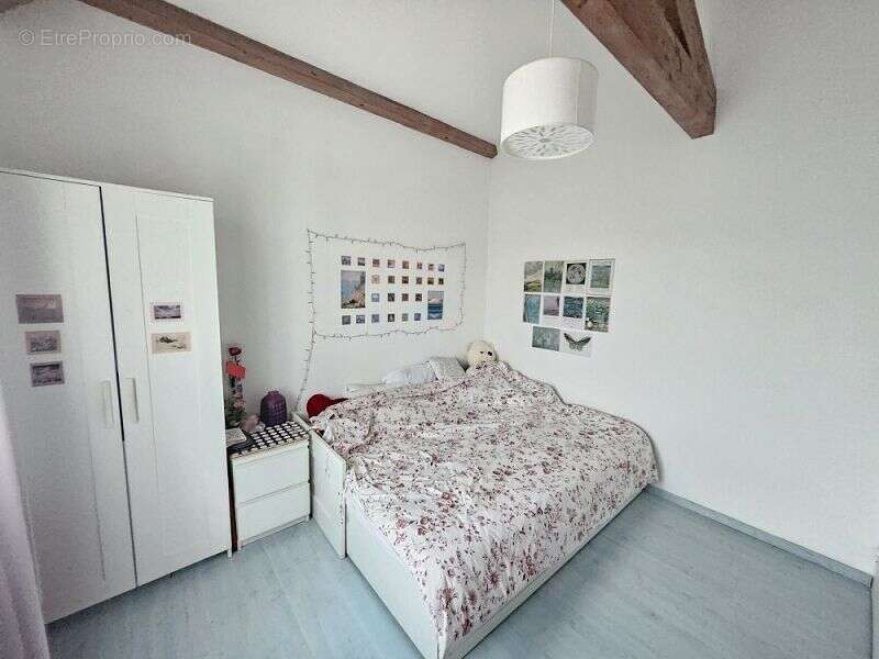 Maison à MONTROND-LES-BAINS