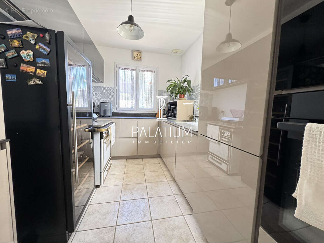 Maison à GREOUX-LES-BAINS