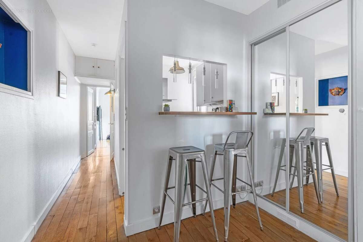 Appartement à LEVALLOIS-PERRET