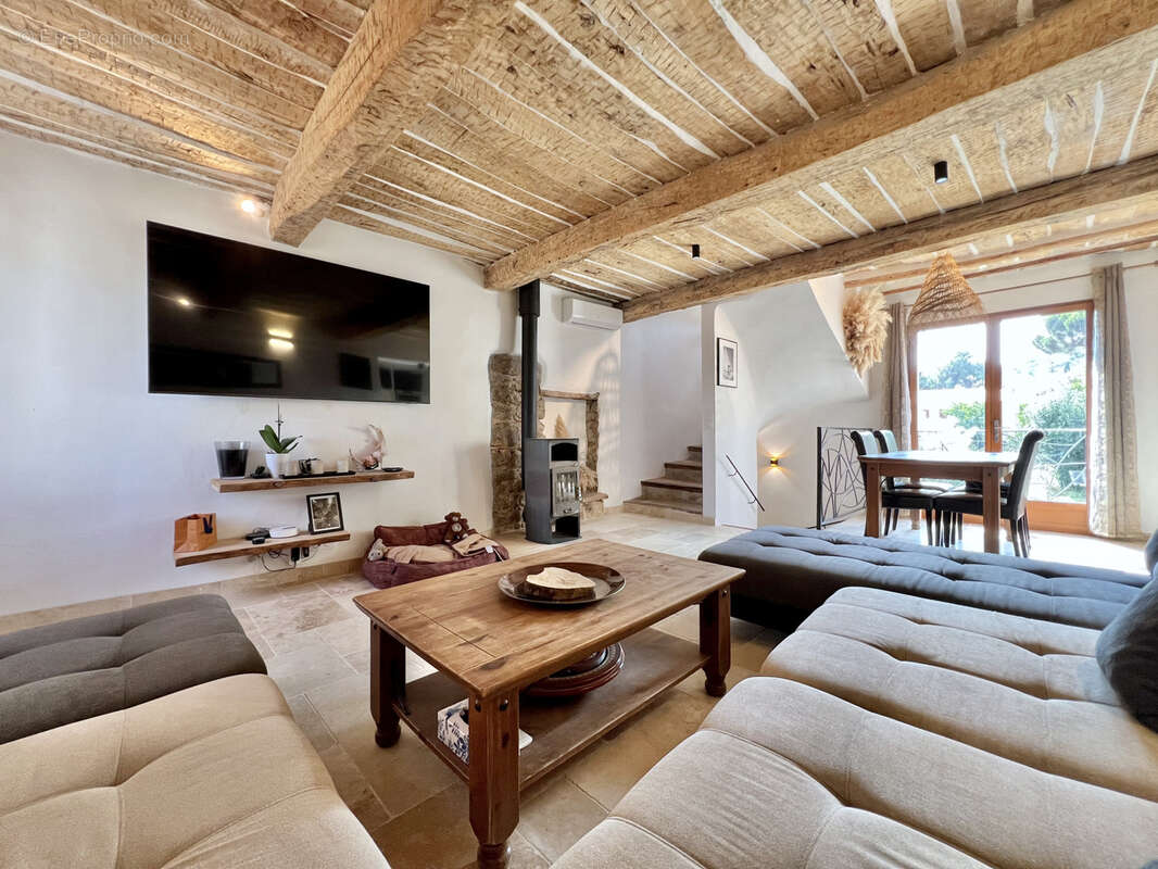 Maison à PLAN-DE-LA-TOUR