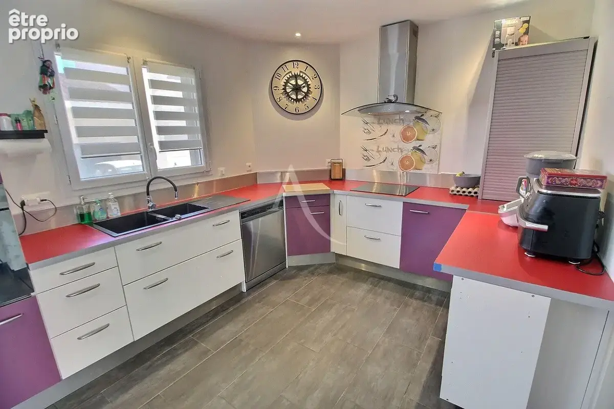 Villa de plain-pied récente f4 de 84 m² + garge sur terrain 3 faces - photo 8