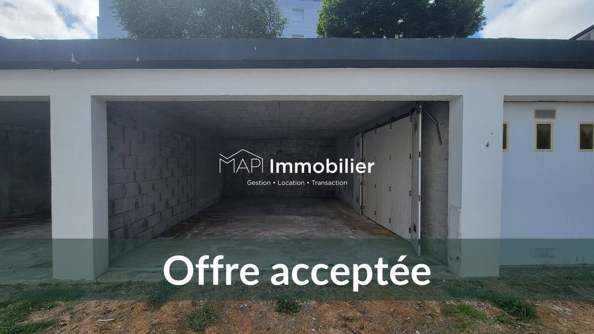 Parking à LANESTER