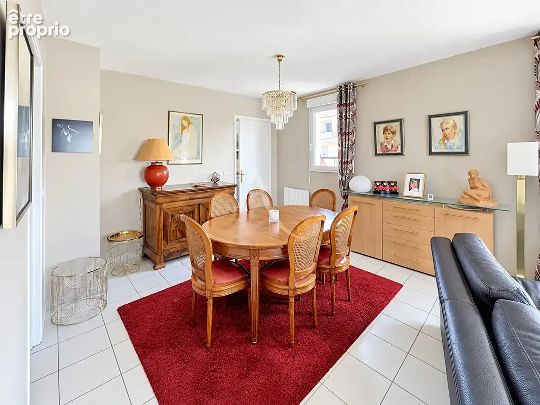 Coup de coeur - Appartement F4 à Meaux à 5 min à pied de la gare - dernier étage - 3 chambres - terrasse et garage fermé double - photo 2