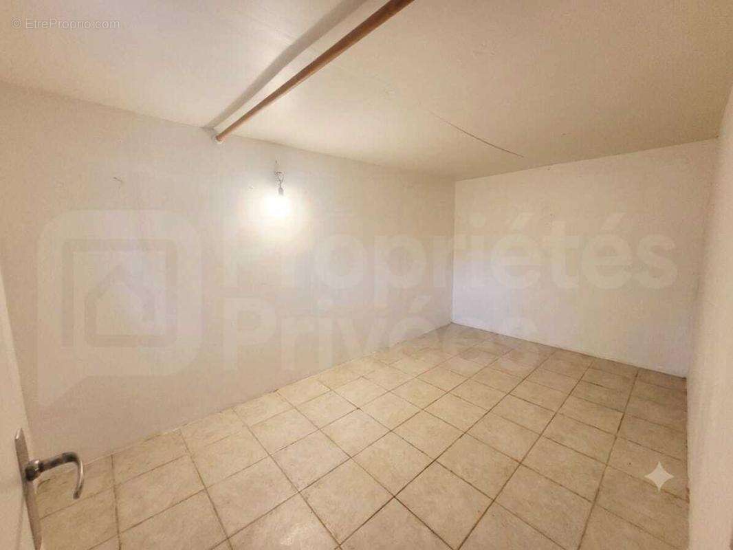 Maison sur sous-sol total, 4 chambres et jardin - photo 12