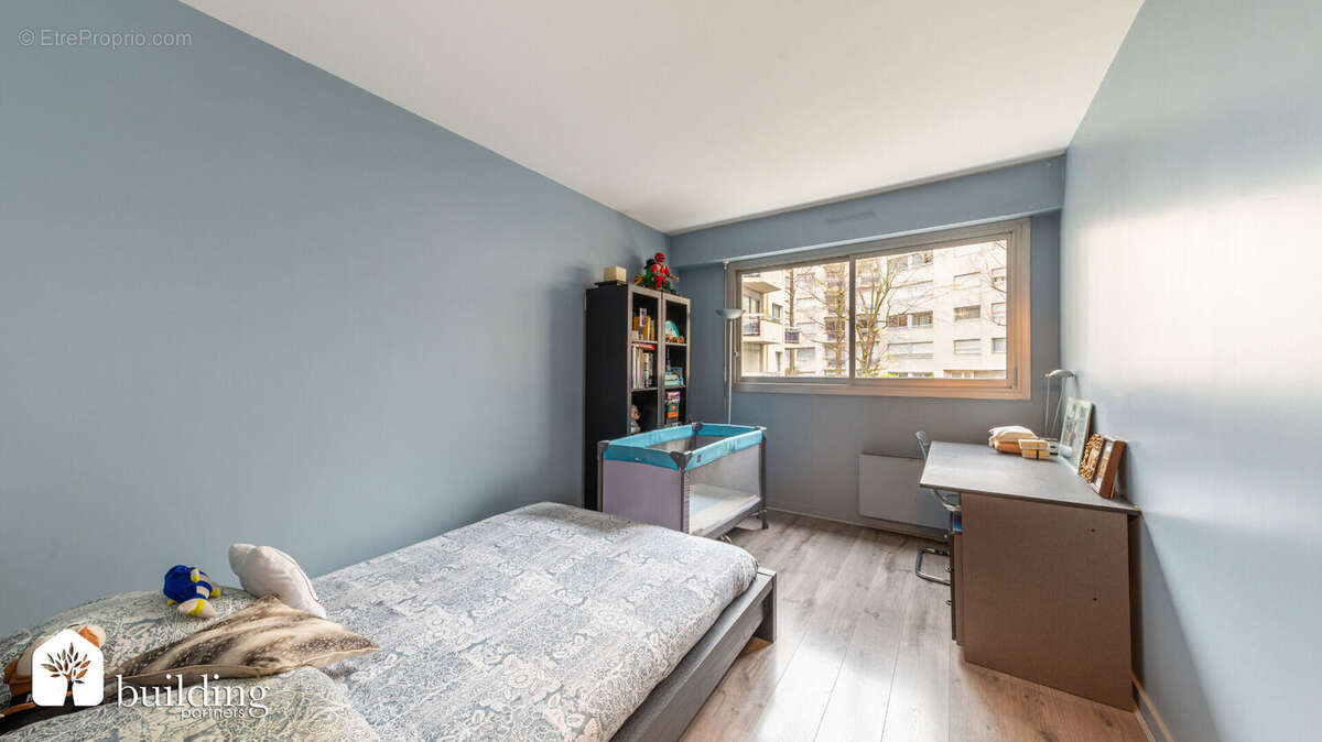 Appartement à NEUILLY-SUR-SEINE