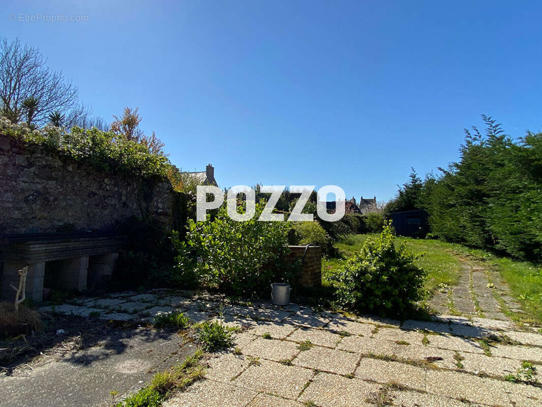 Maison à SAINT-VAAST-LA-HOUGUE