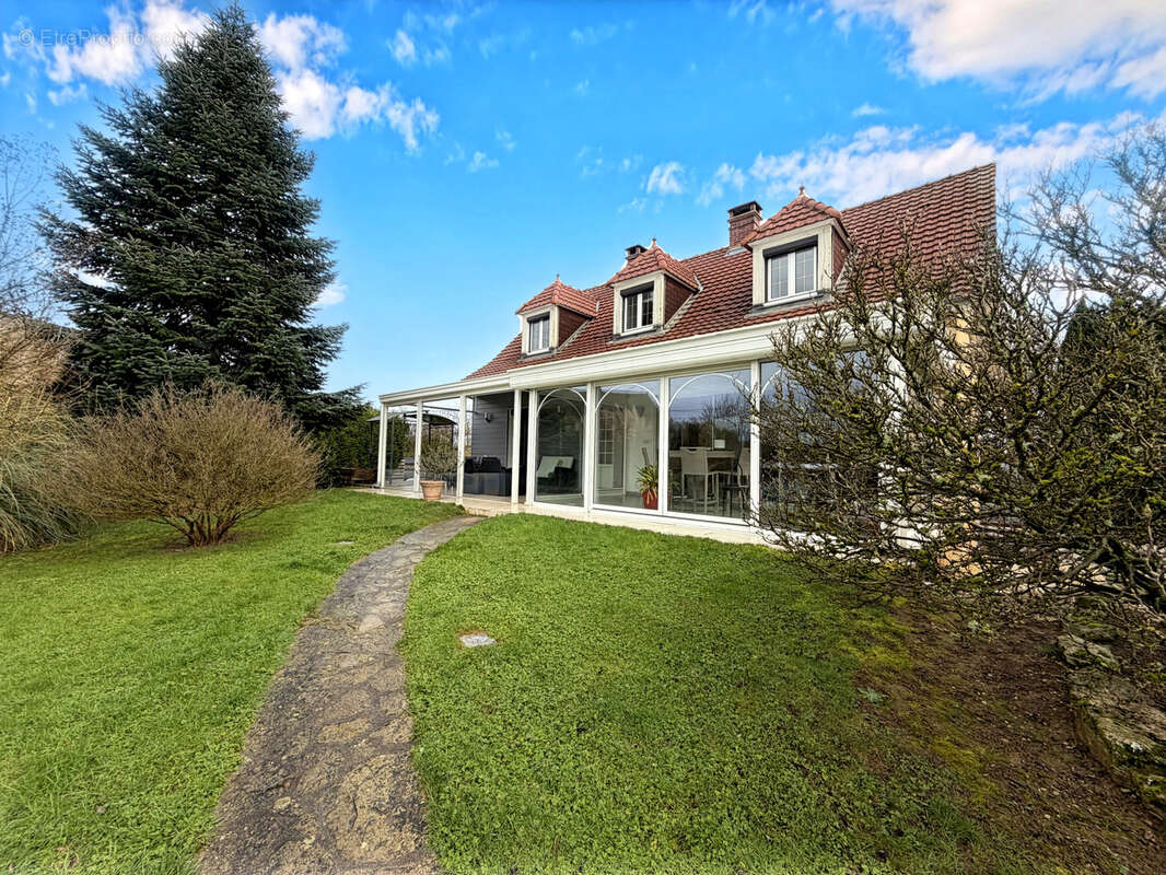 Maison à CHAOURCE