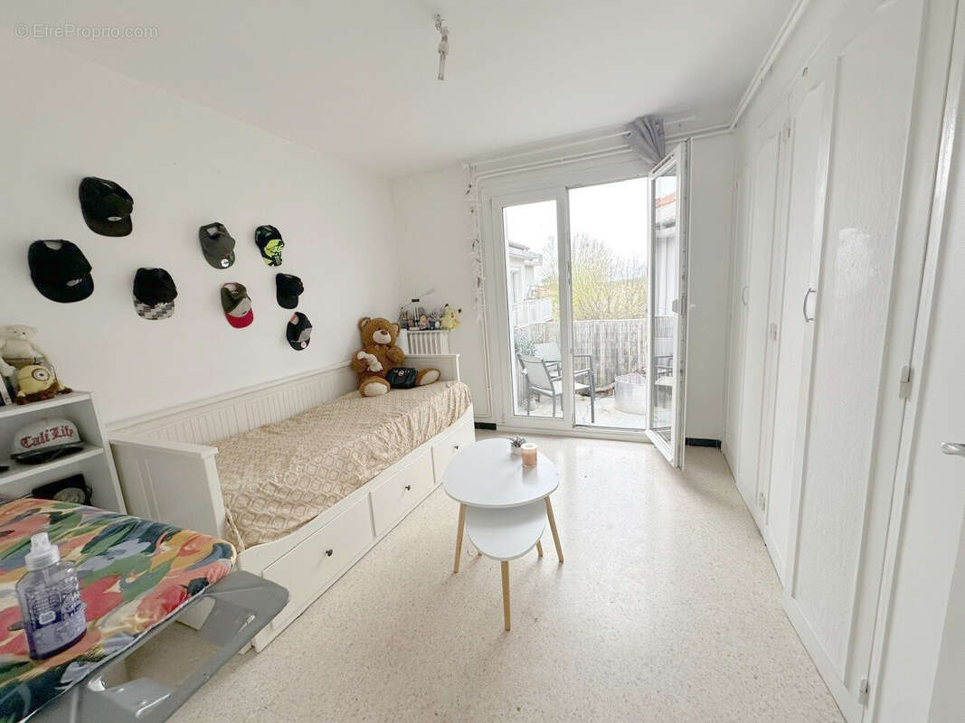 Appartement à LATTES