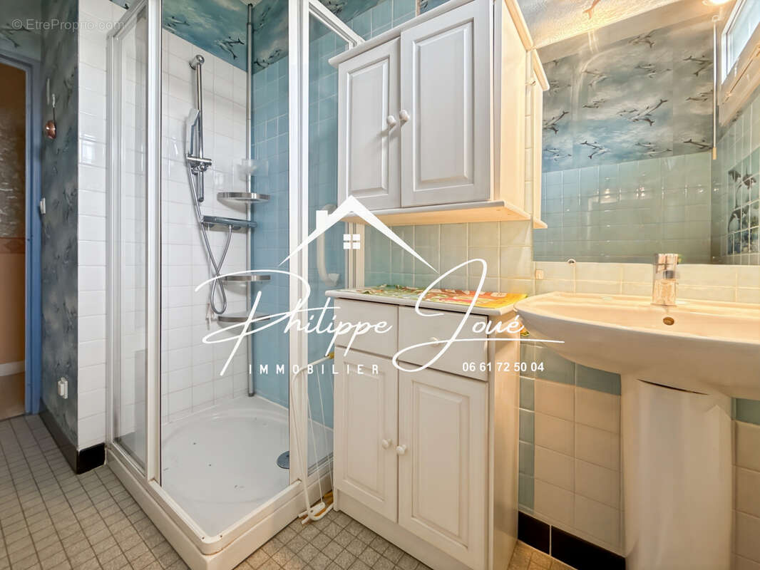 Maison à VILLENEUVE-L'ARCHEVEQUE