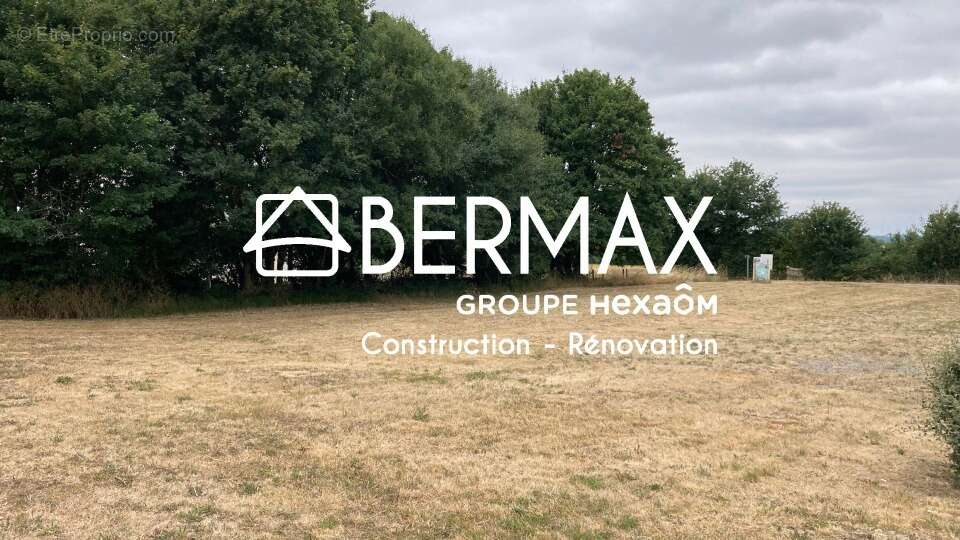 Terrain à NANTEUIL-EN-VALLEE