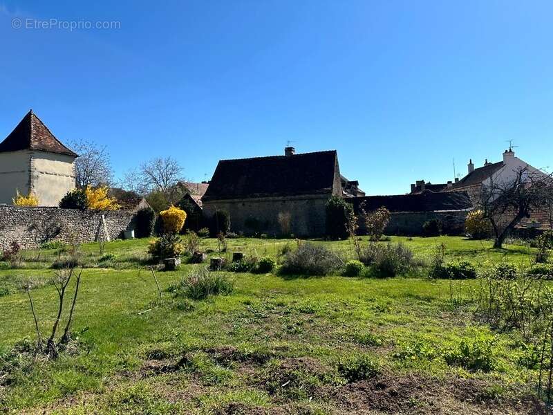 Maison à PRECY-SOUS-THIL