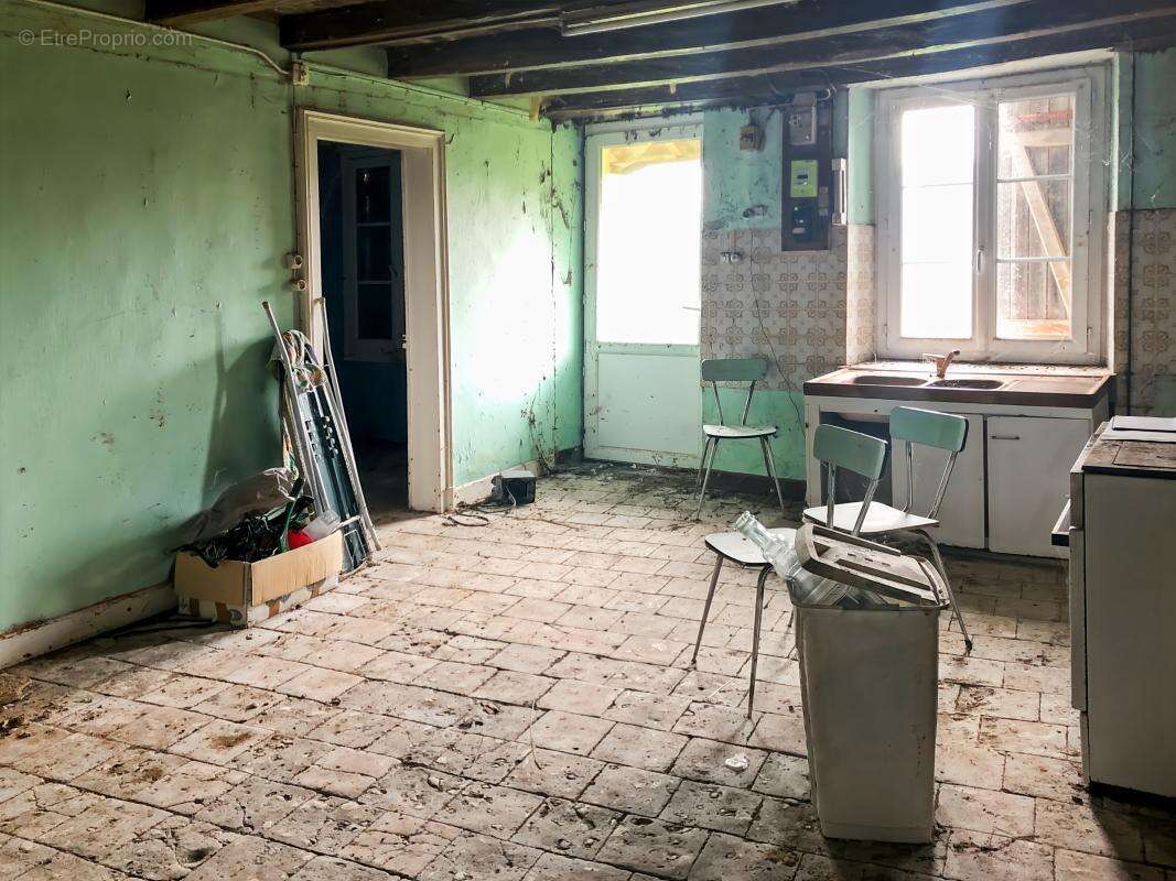 Maison à BONNEUIL-MATOURS