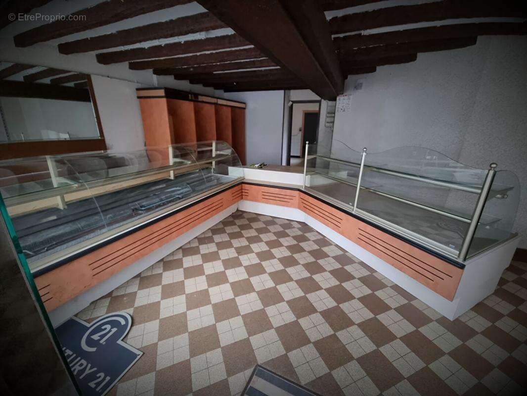 Maison à LES BORDES