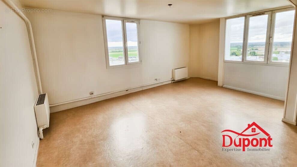 Appartement à SIN-LE-NOBLE