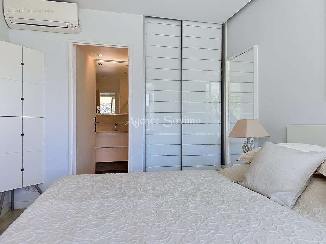 Appartement à MANDELIEU-LA-NAPOULE