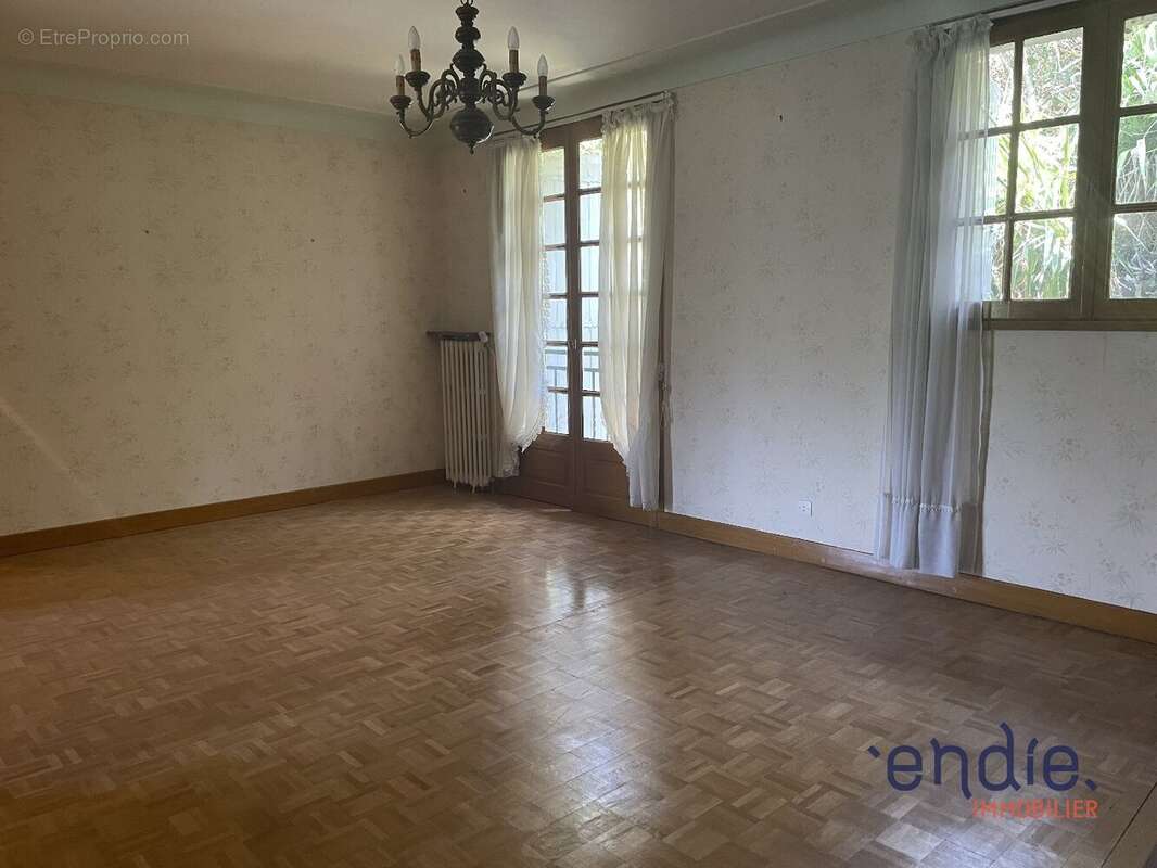 Maison centre de moncontour quartier calme - photo 2