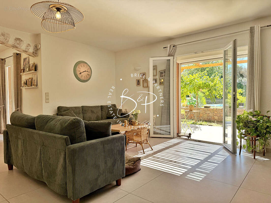 Maison à SAINT-ANTONIN-DU-VAR