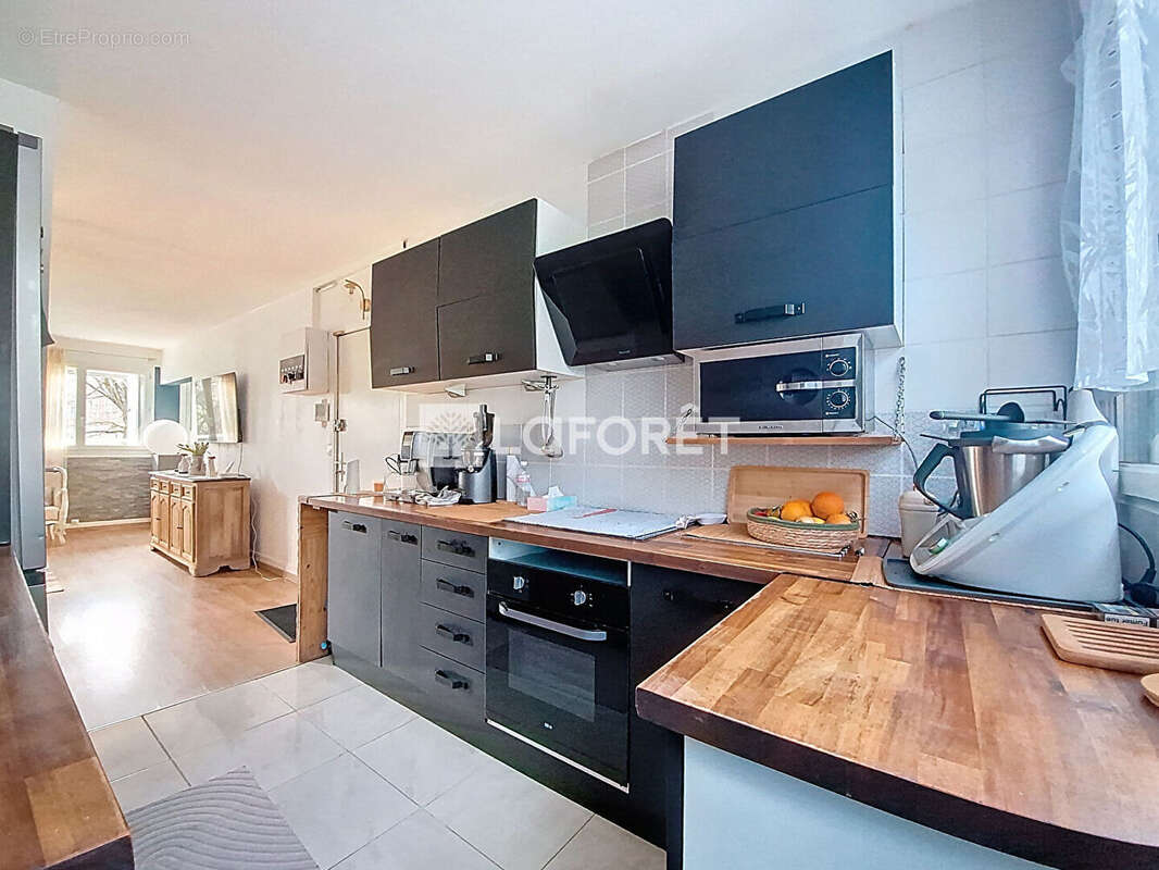 Appartement à VERNEUIL-SUR-SEINE