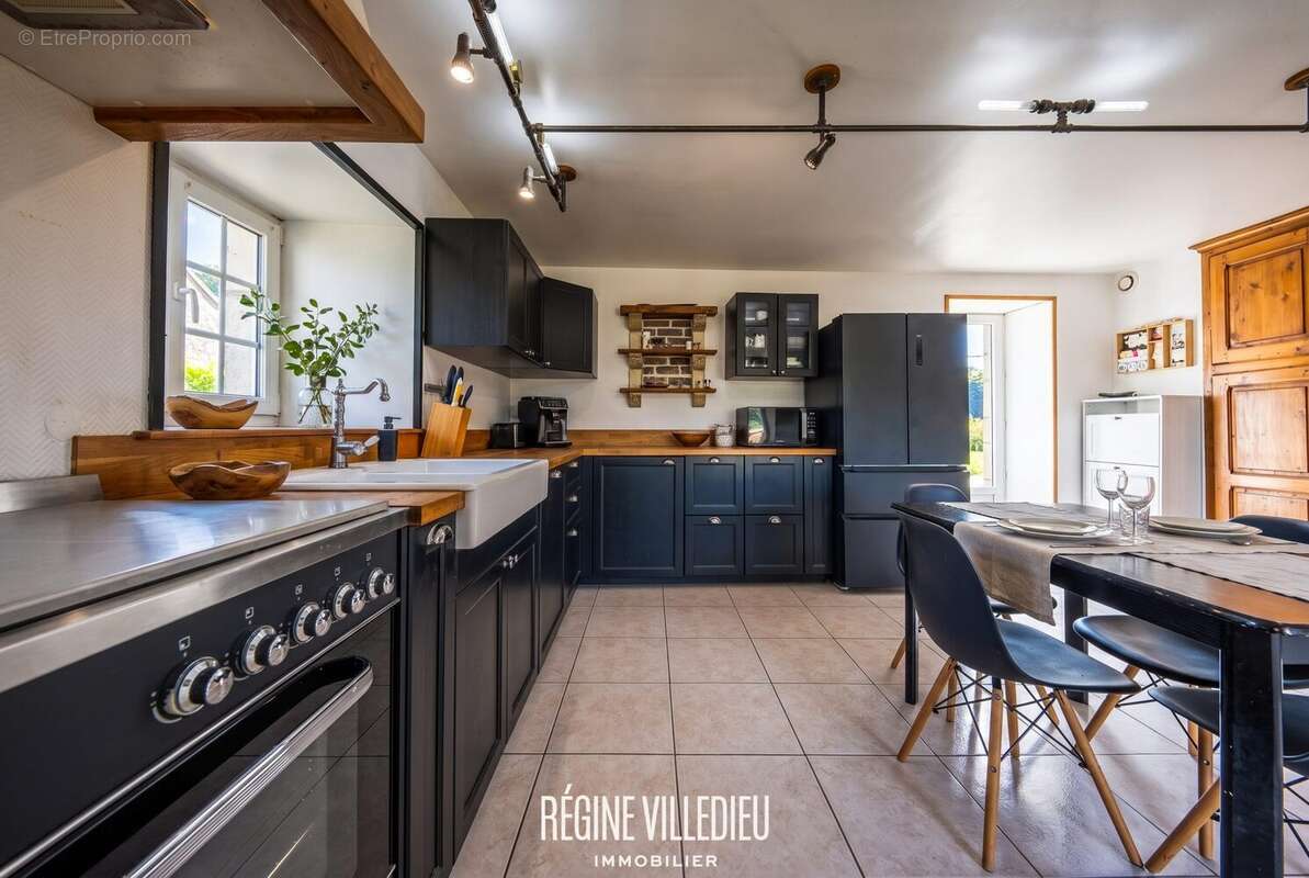 Maison 148 m² à Sottevast  - photo 7