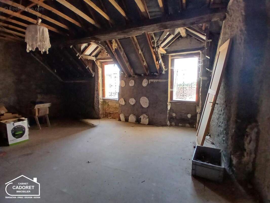   - Maison à PAIMBOEUF