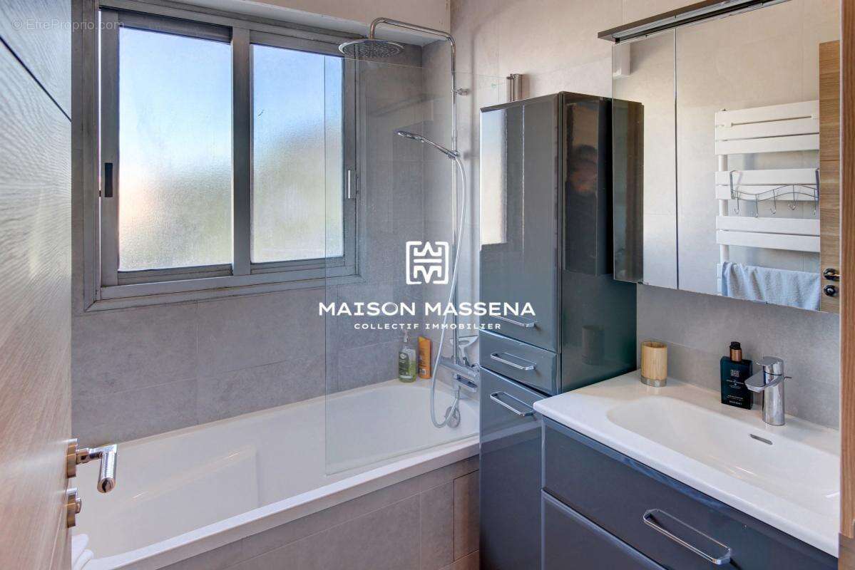 Appartement à CAGNES-SUR-MER