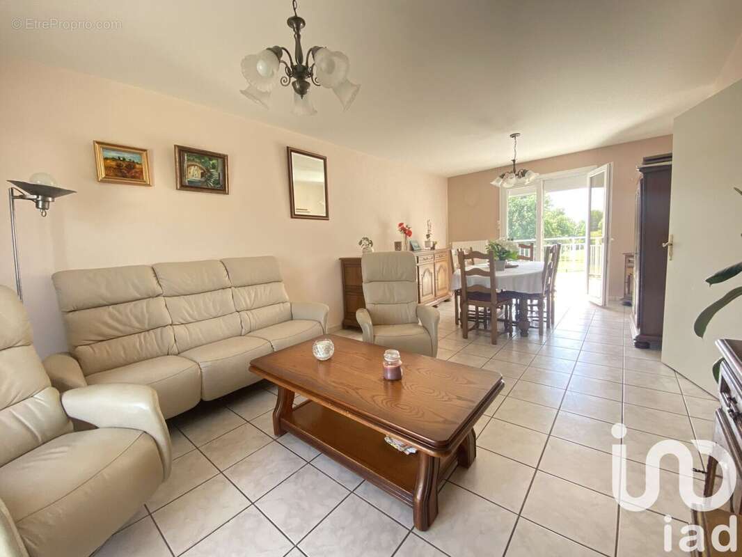 Photo 3 - Maison à VERNY