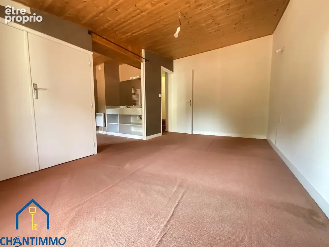 Ensemble immobilier avec local commercial et habitation   215 m2 à STE CECILE - photo 5