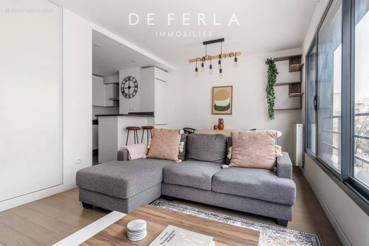Appartement à PARIS-15E