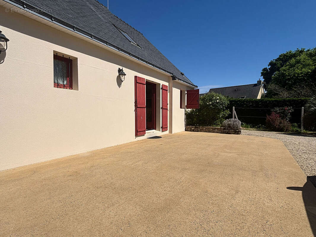 Maison à SAINT-LYPHARD