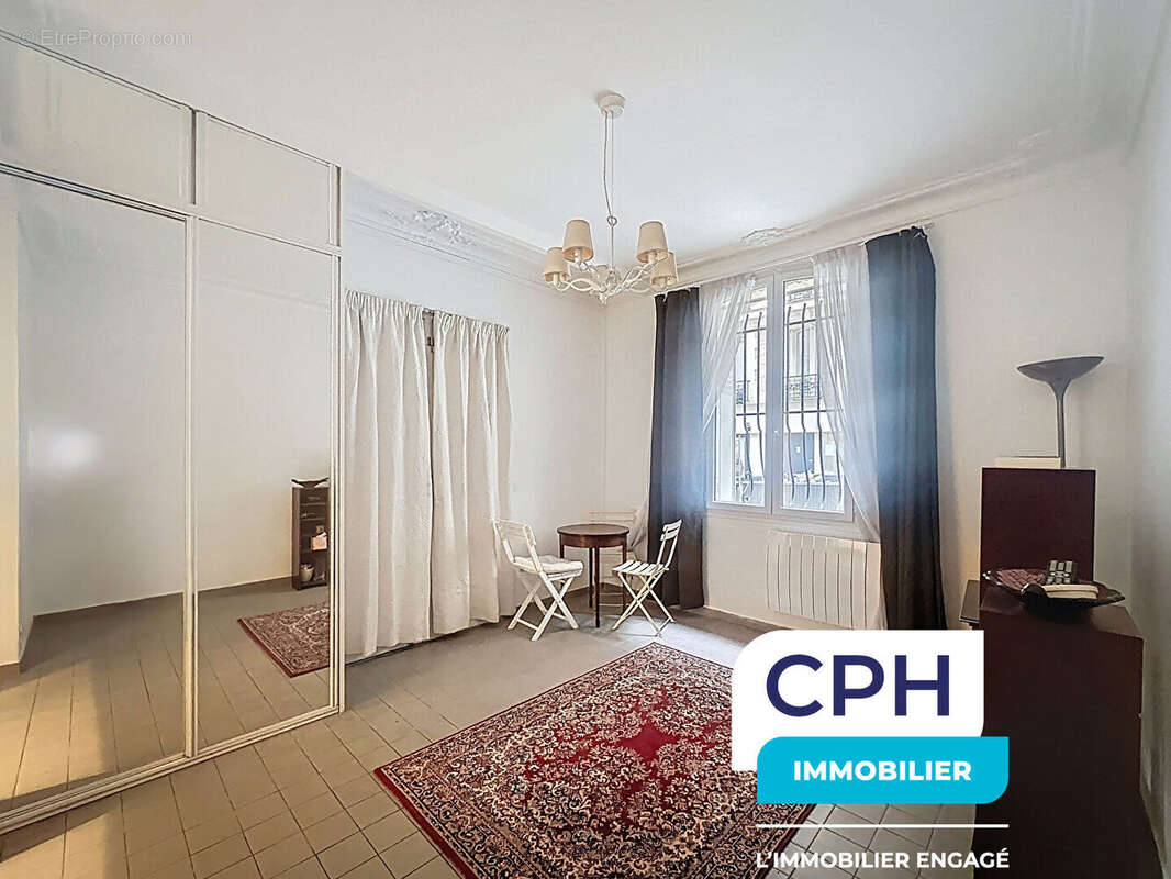 Appartement à PARIS-18E