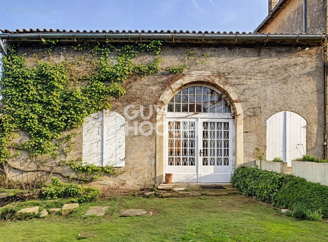 Maison à SAINT-SELVE