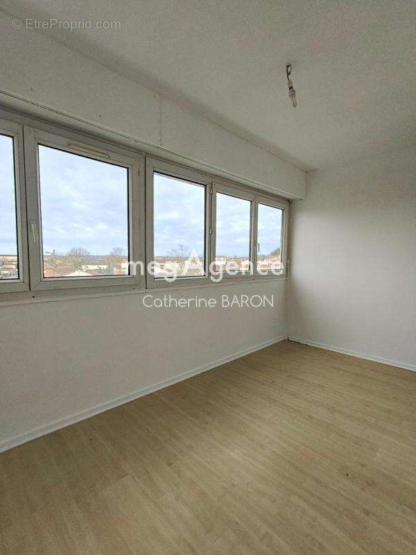 Appartement à COGNAC