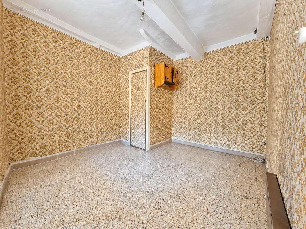 Tourrette-levens – maison à rénover dans un écrin de verdure - photo 6