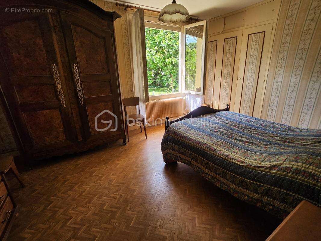 Maison à ROUILLE