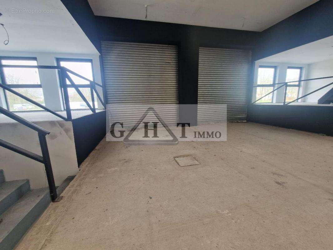 Commerce à ANGERVILLE