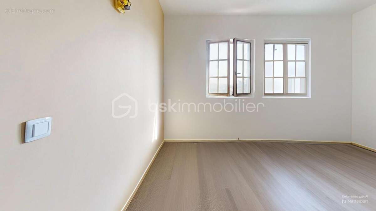 Maison à BEAUNE-LA-ROLANDE