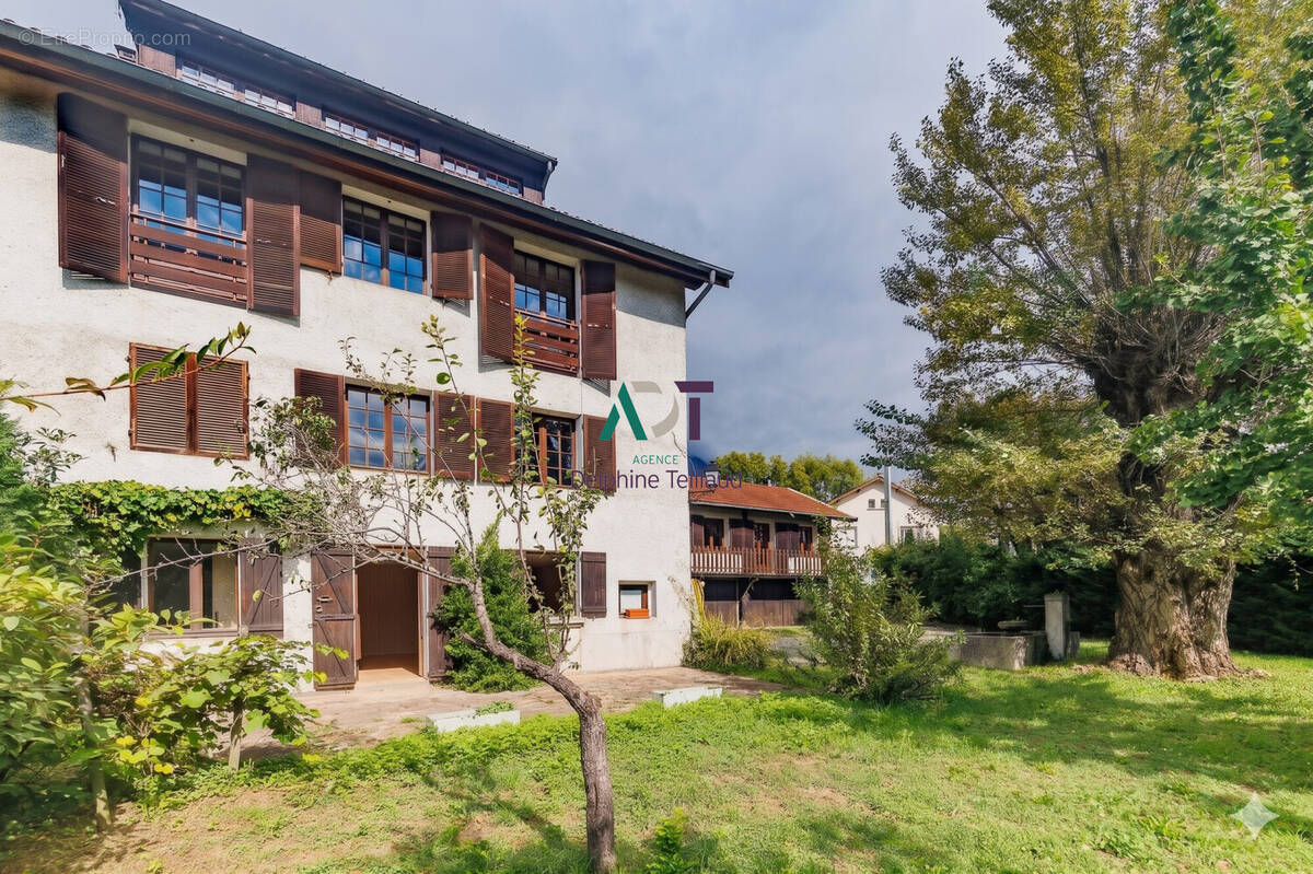 Appartement à MEYLAN