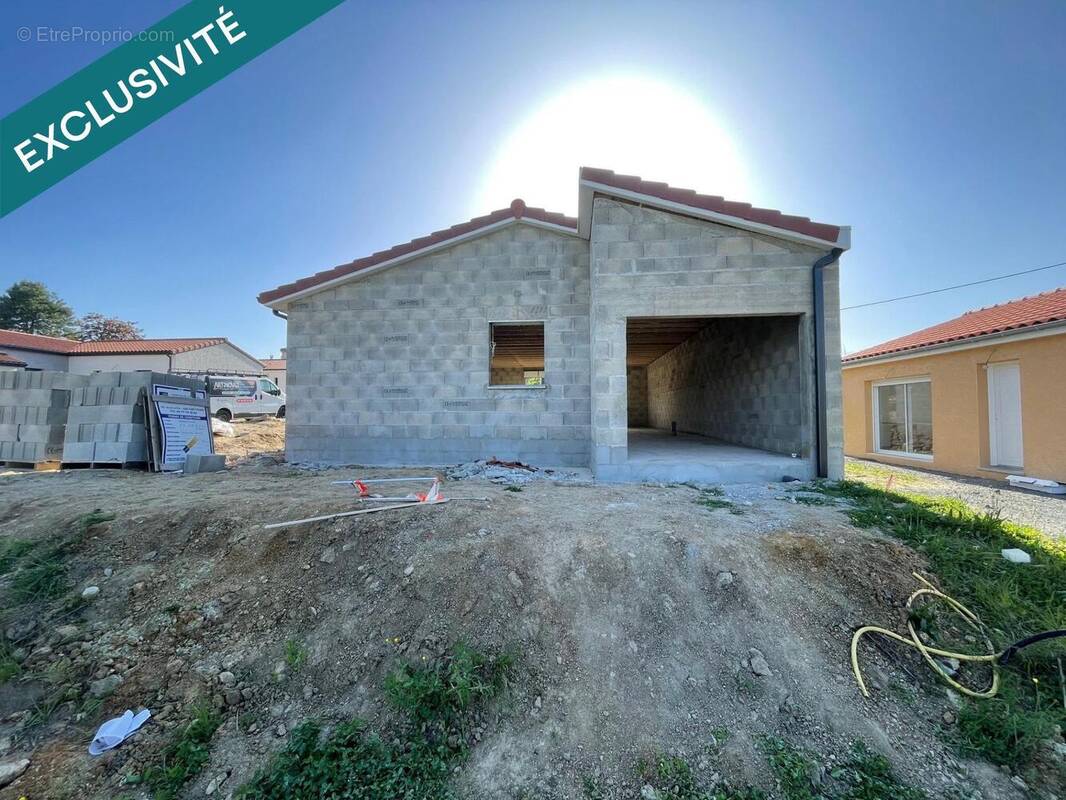 Photo 1 - Maison à MONTBRISON